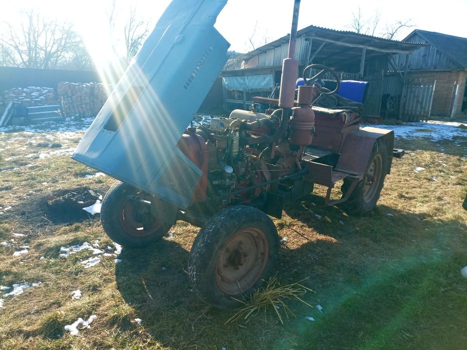 Продам гарний трактор