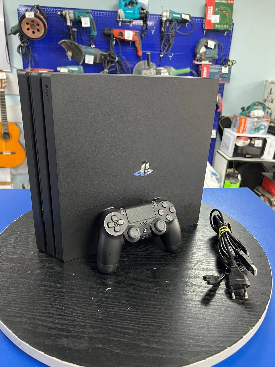 Ігрова приставка Sony PlayStation 4 Pro 1TB