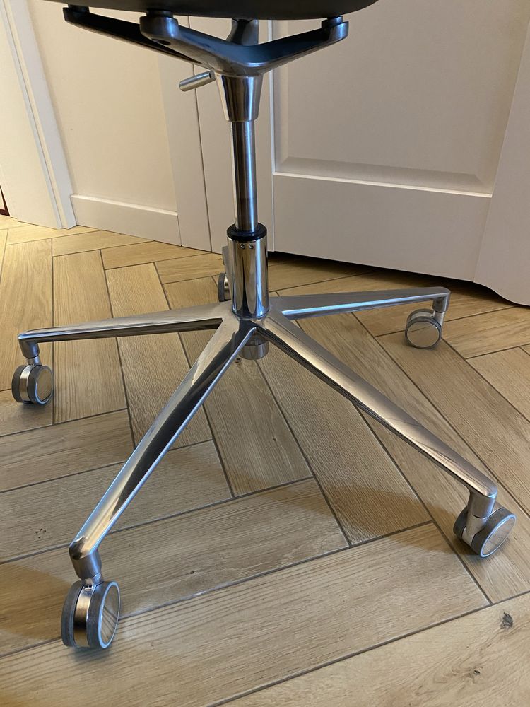 BoConcept oryginalne obracane krzesło biurowe Adelaide