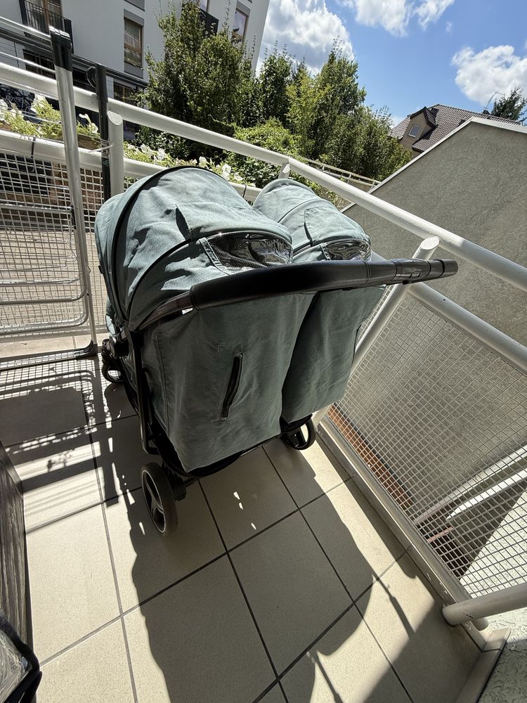 Wózek  spacerowy dla bliźniaków