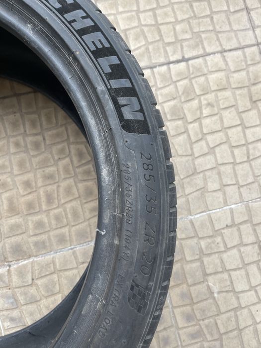 285/35 r20 pilot sport 4s