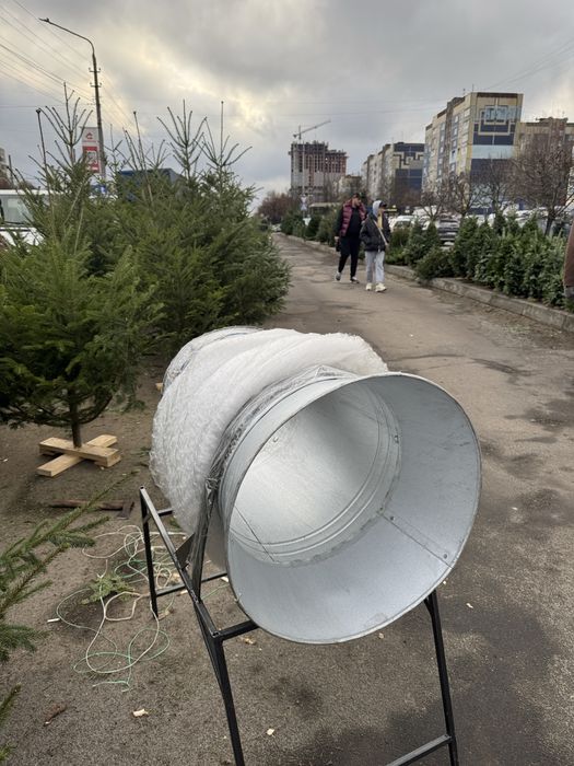 продається пакувальна бочка для ялинки