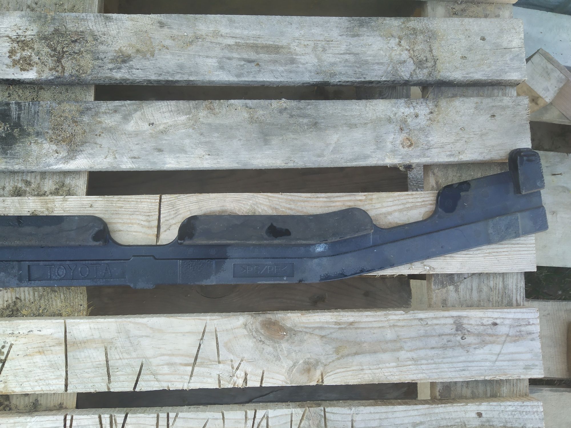 Toyota RAV4 III 3 06-10 absorber zderzaka tył tylny pianka styropian
