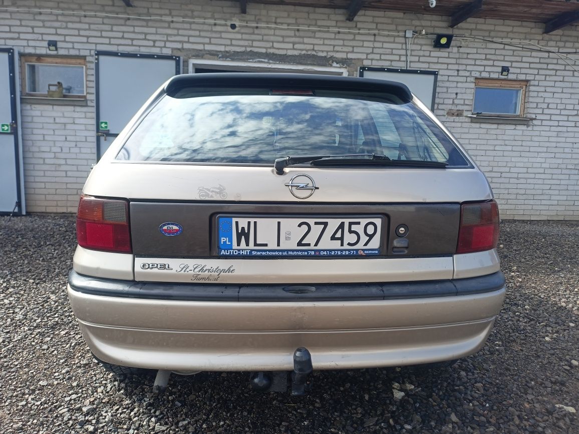 Sprzedam pilnie.Opel Astra 1  1.7 td.Przegląd na rok.Oc czerwiec.