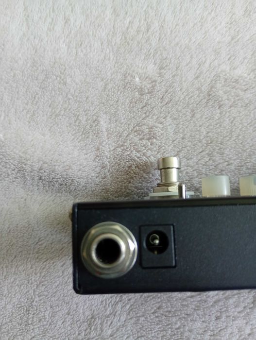 Fajny multiefekt gitarowy!
