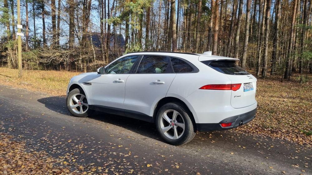 Jaguar F-pace 25t pojemność 2.0 2018 rok 250km benzyna obniżka ceny