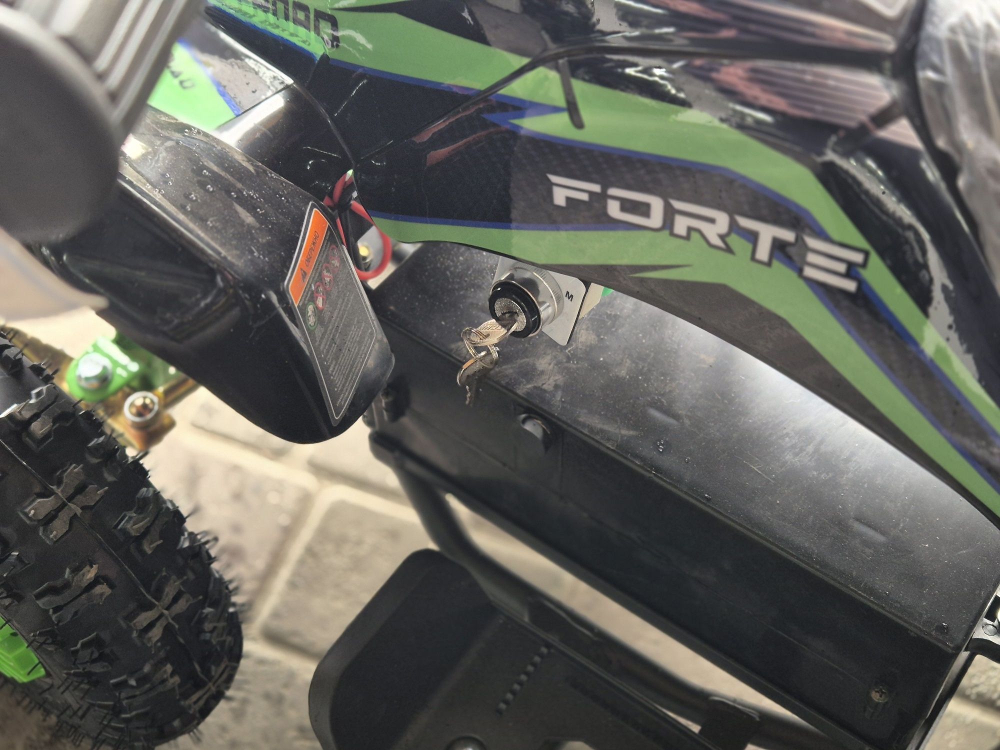 Електроквадроцикл дитячий FORTE ATV800NE