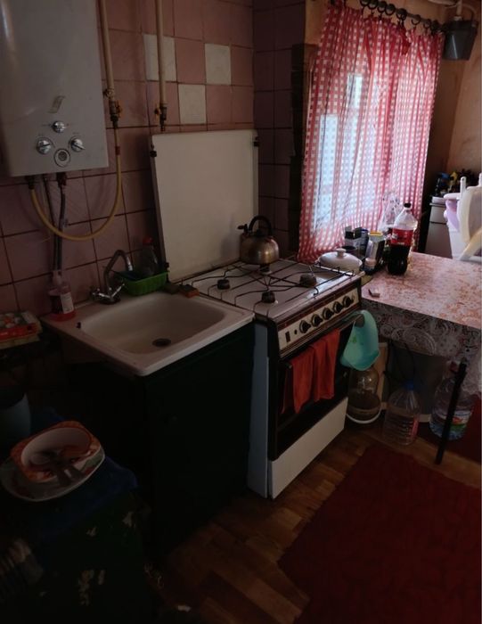 Здається пів Будинку на Ковалівці . Всі зручносиі, АГВ