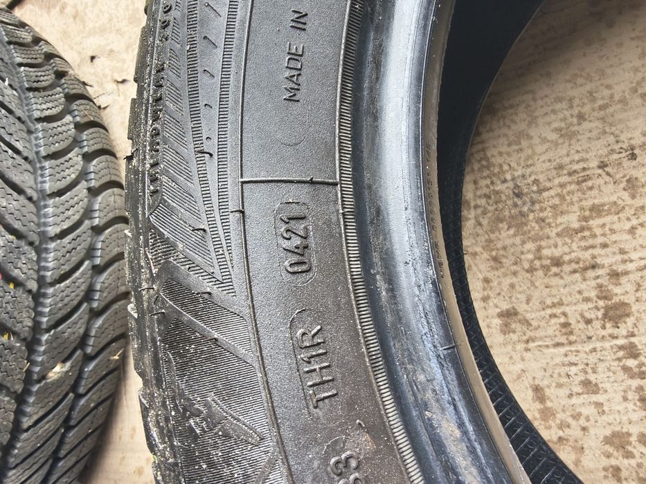 Komplet opon zimowych GoodYear 215/55 R16 97V