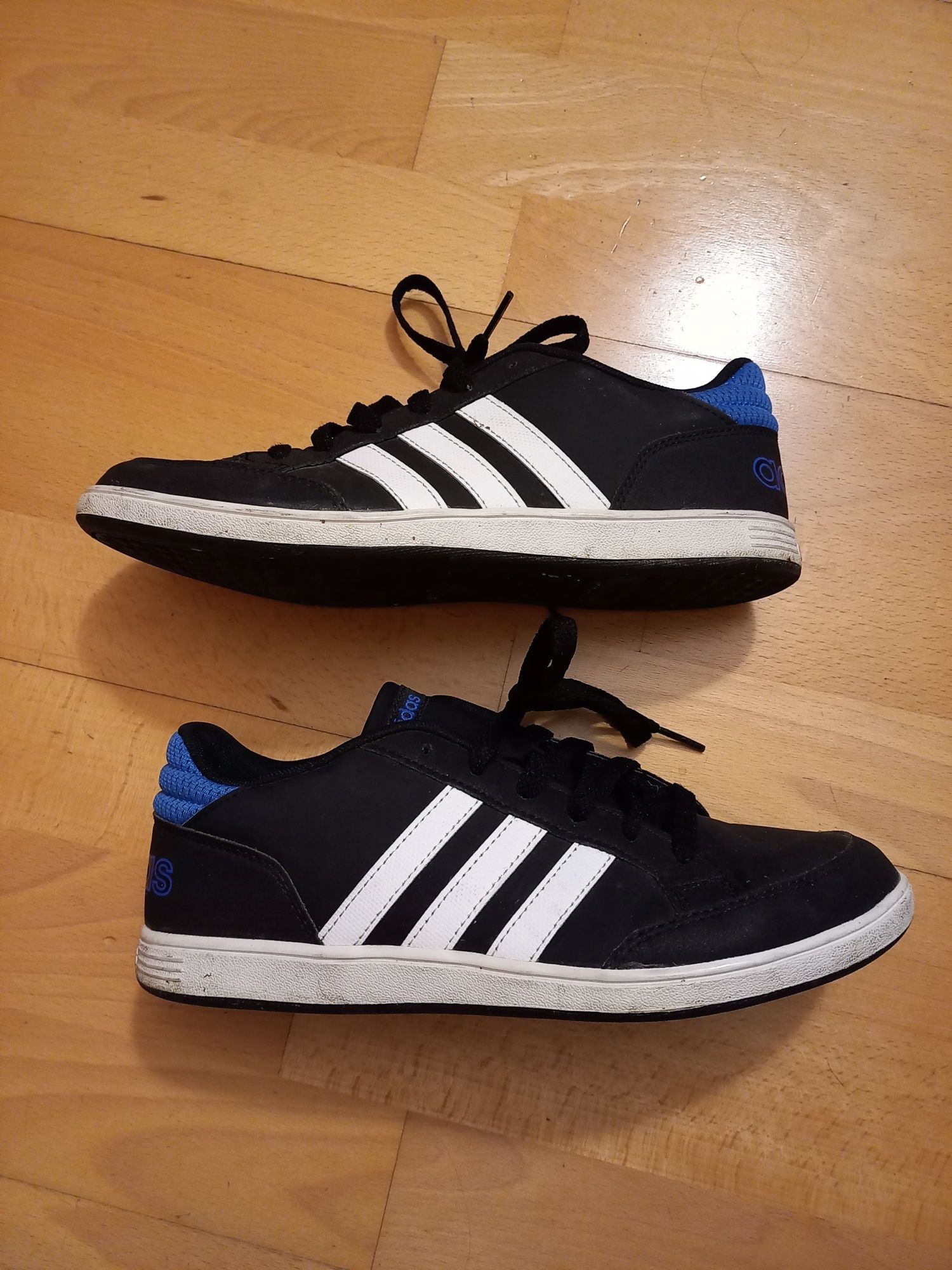 Ténis Adidas Pretos