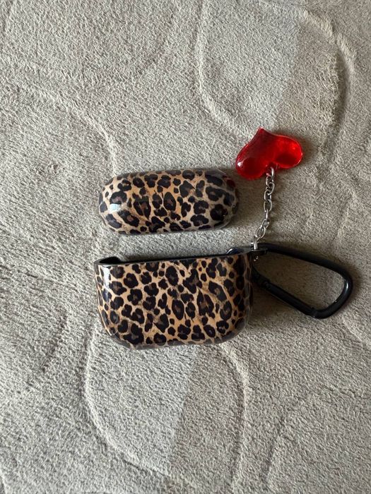 Чохли для навушників AirPods 3