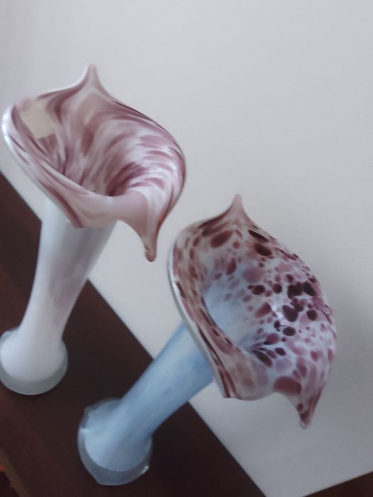 Вазы интерьерные ,новые (гутное  стекло)