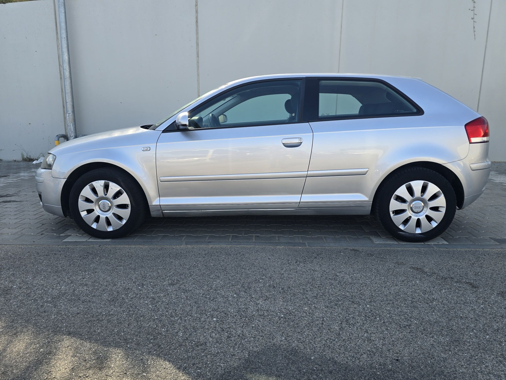 Audi A3 1.6 181mil kms