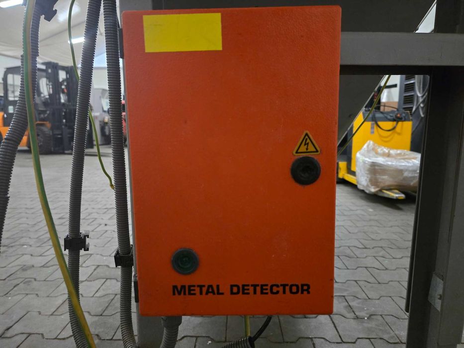 Młyn rozdrabniacz Herbold ML 32/42 moc 18.5kW+taśmociąg+detektor