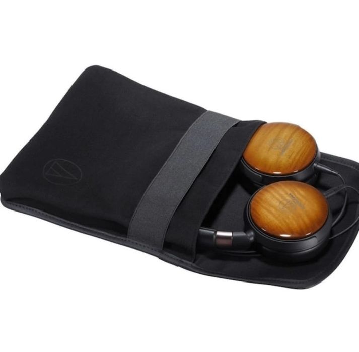 Охватывающие наушники Audio-Technica ATH-WP900