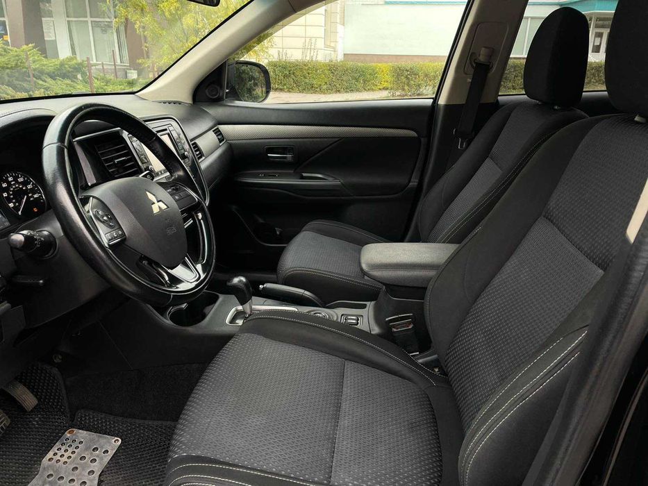 Mitsubishi Outlander 2015р 2,4 Повний привід! Обмін! Розстрочка!