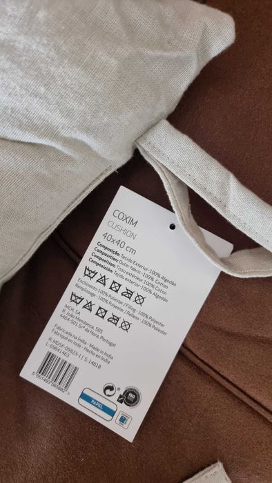 Almofada bege/Coxim 40x40 Nunca Usadas
