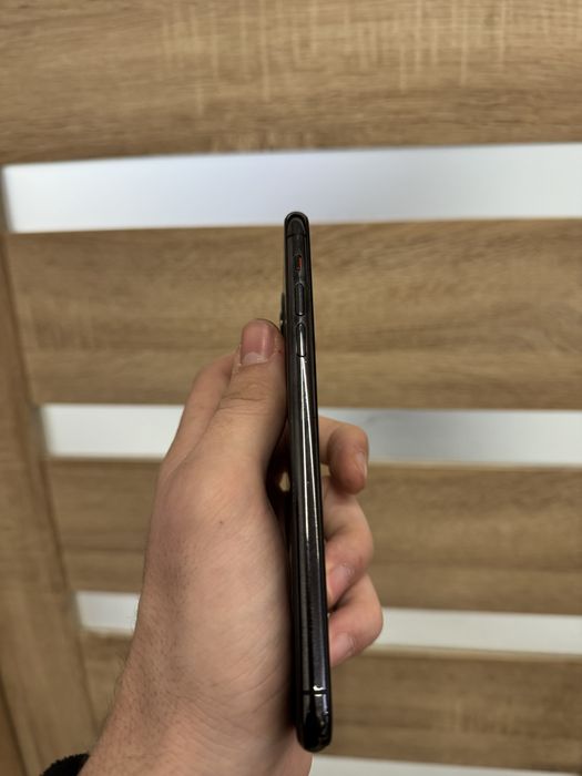 iPhone 11 Pro Max 64gb гарний