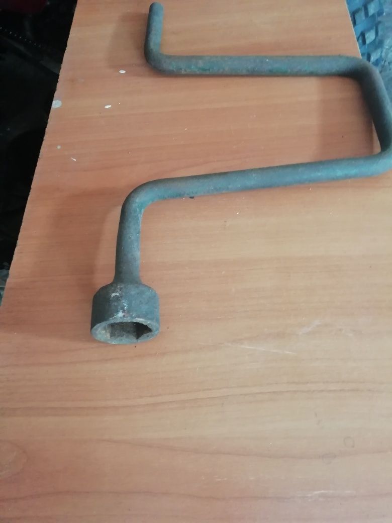 Klucz  warsztatowy korba