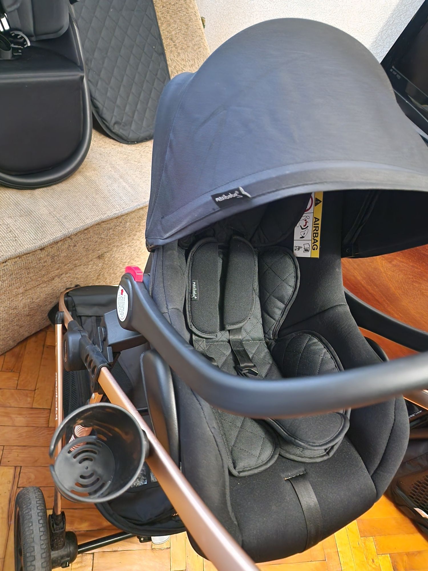 Коляска 3в1 maxibaby