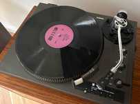 Technics SL-1900 – vintage gramofon, drobna usterka – okazja