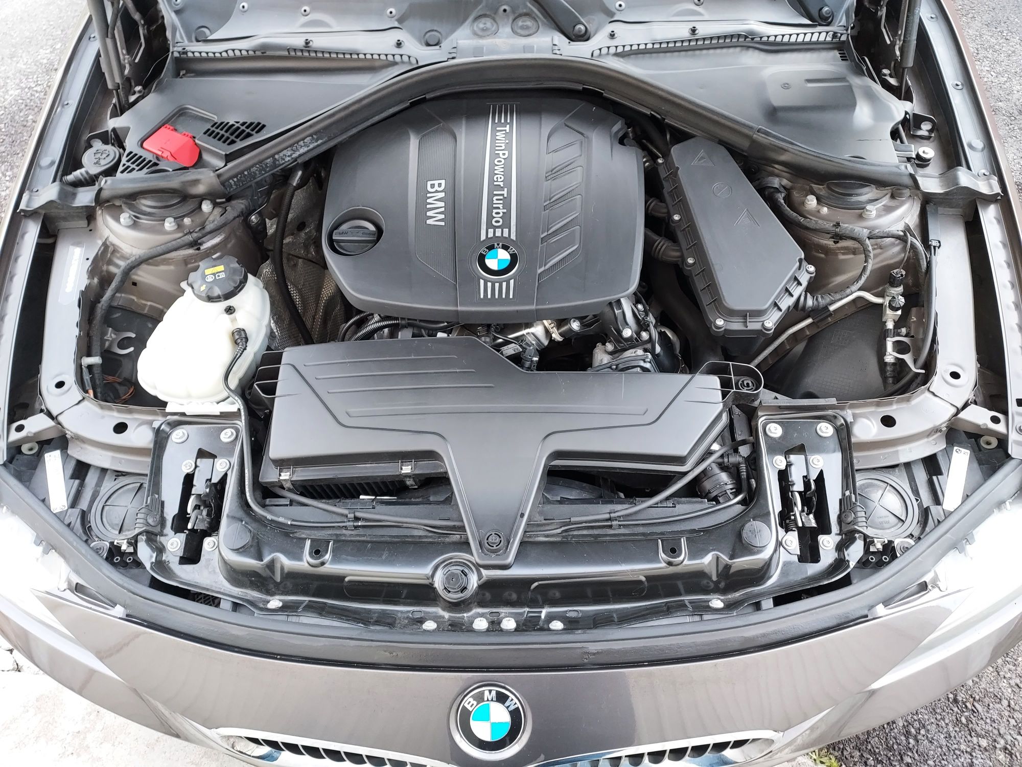 Vendo carrinha BMW 318d 2015