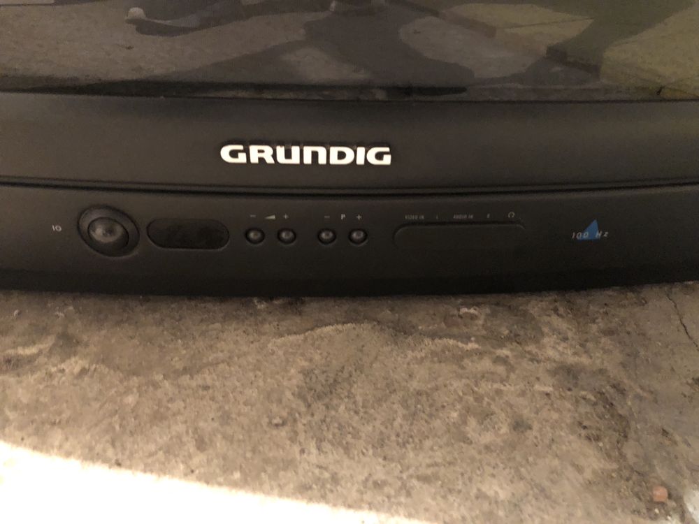 Телевізор Grundig