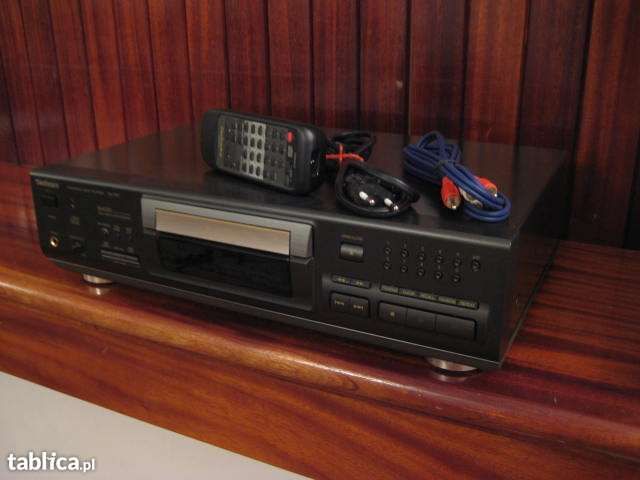 Technics Compact Disc Player SL-PS7