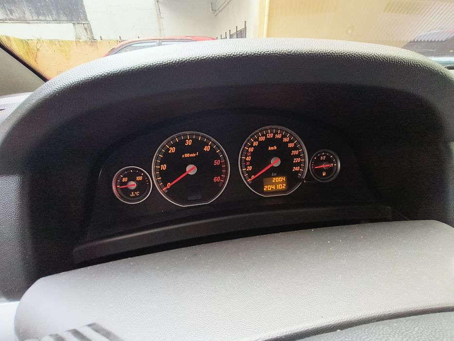 Opel Vectra 1.9 GTC Plus 150cv apenas 200 mil kms