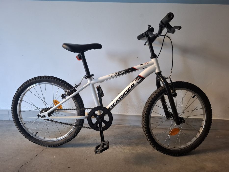 Bicicleta de rapaz da Decathlon como nova, impecável.