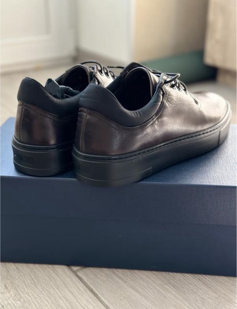 Шкіряні туфлі кеди чоловічі fabi шнурки класичні лаковані італійські