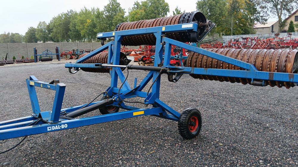 Wały wał posiewne uprawowe rozkładane hydraulicznie na kołach 5.4m