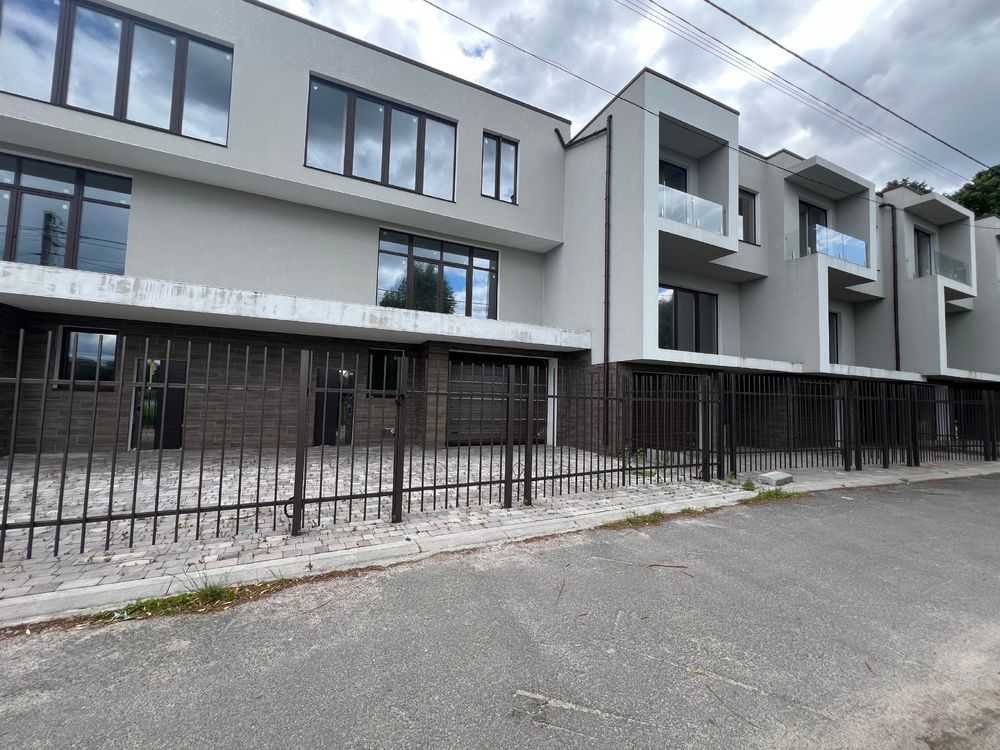 Таунхаус 160м2 з гаражем та ділянкою біля озера та лісу Петропавлівка!