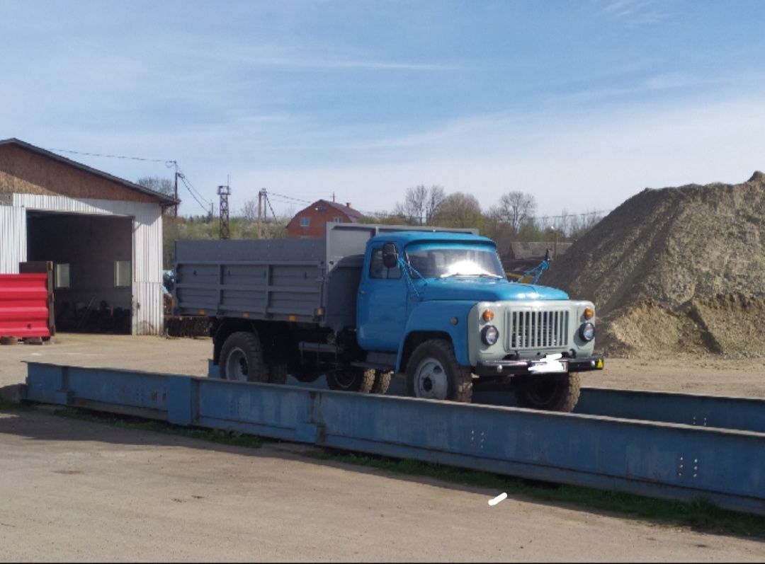 Доставка піску, щебню, гравію, та інше