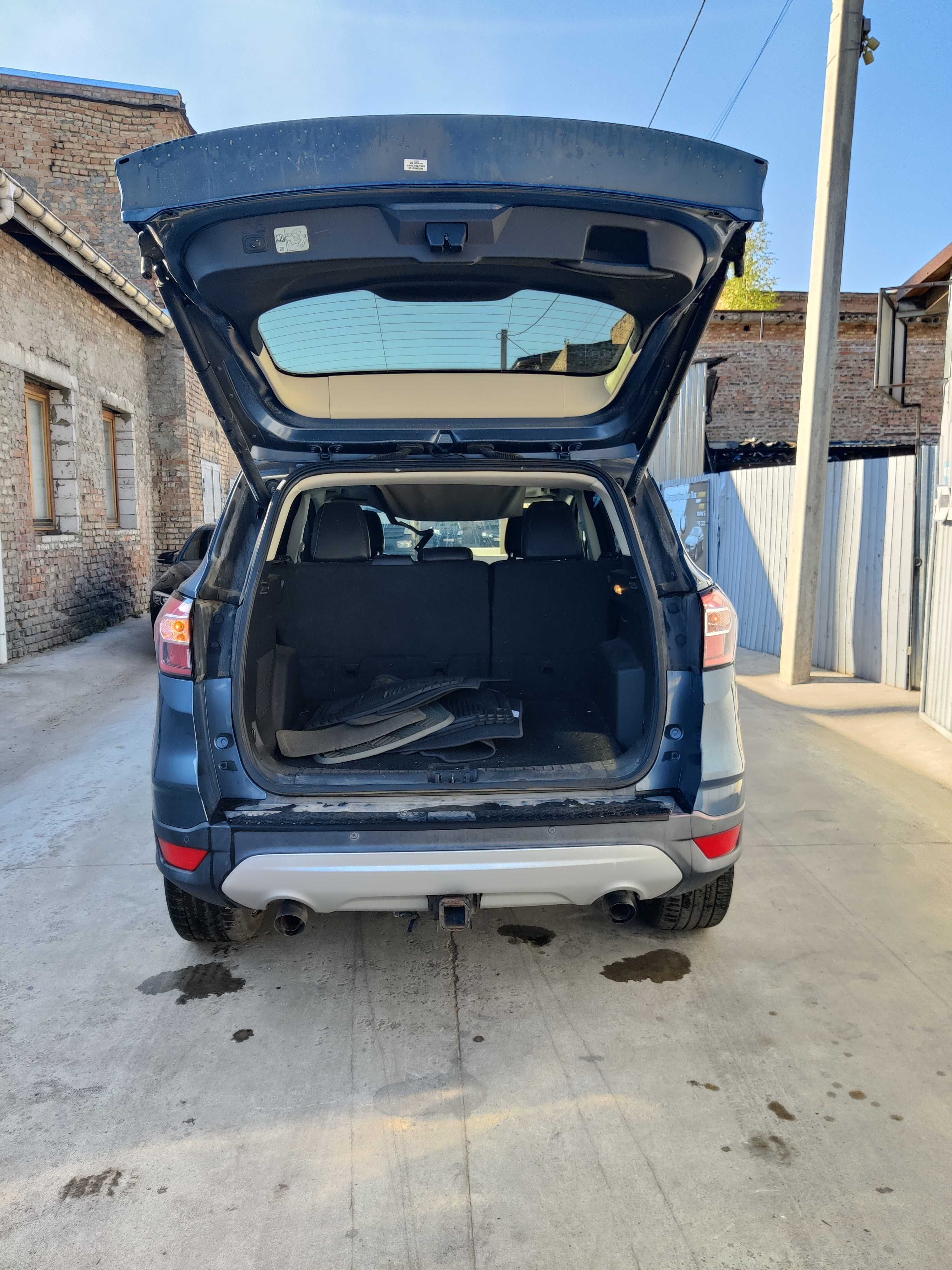 Разборка Ford Escape 2.0 розборка цвет UG Kuga ескейп шрот запчасти