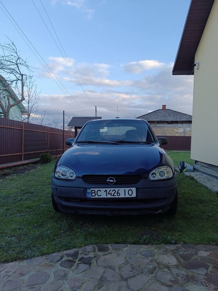 Opel Corsa 1.2 хечбек