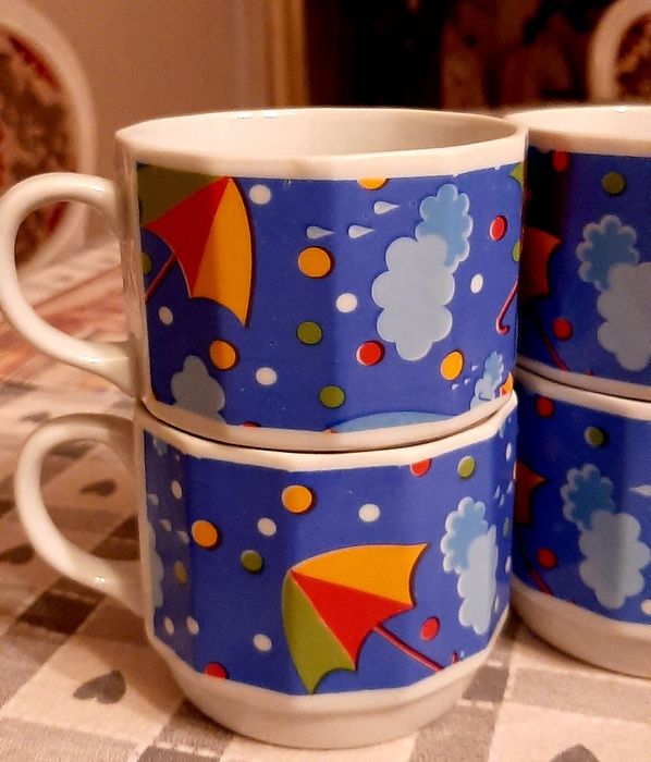 Чашки горнятка феліжанки