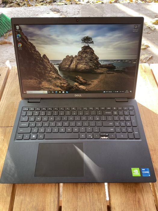 Dell Latitude 3520 | i5-1155G7 | MX350 | 8GB | 256GB NVMe | FHD IPS