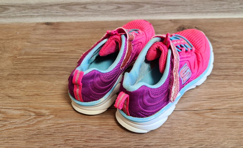 Кроссовки Skechers