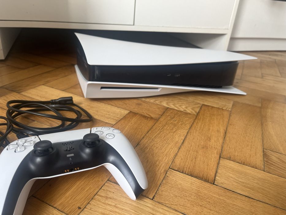 Playstation 5 jak nowa full zestaw gwarancja