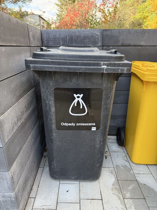 Kosz na śmieci 240 l