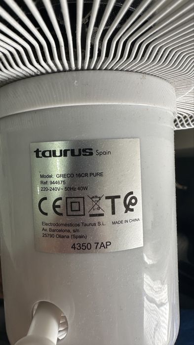 Ventoinha de pé TAURUS - Greco 16cr 40w