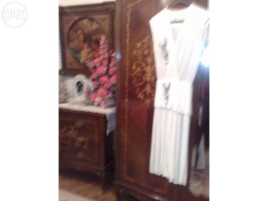 Vestido Branco em malhinha todo plissado com leves desenhos