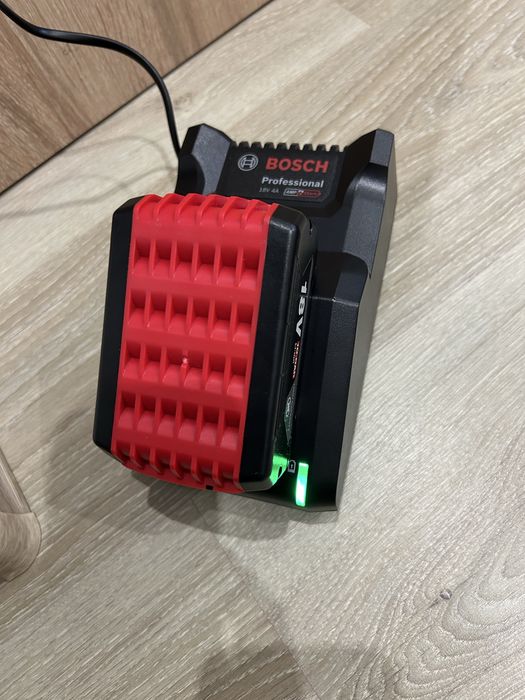 Акумулятор Bosch BAT618