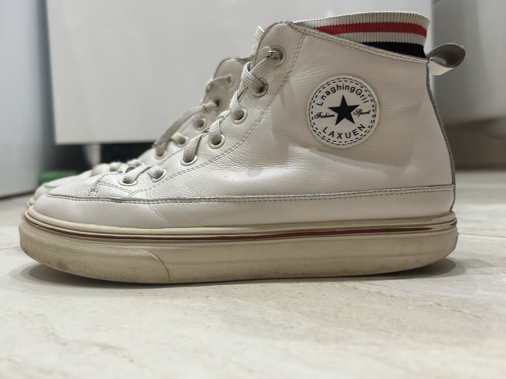 Дуже КРАСИВЕ взуття CONVERSE 36 р