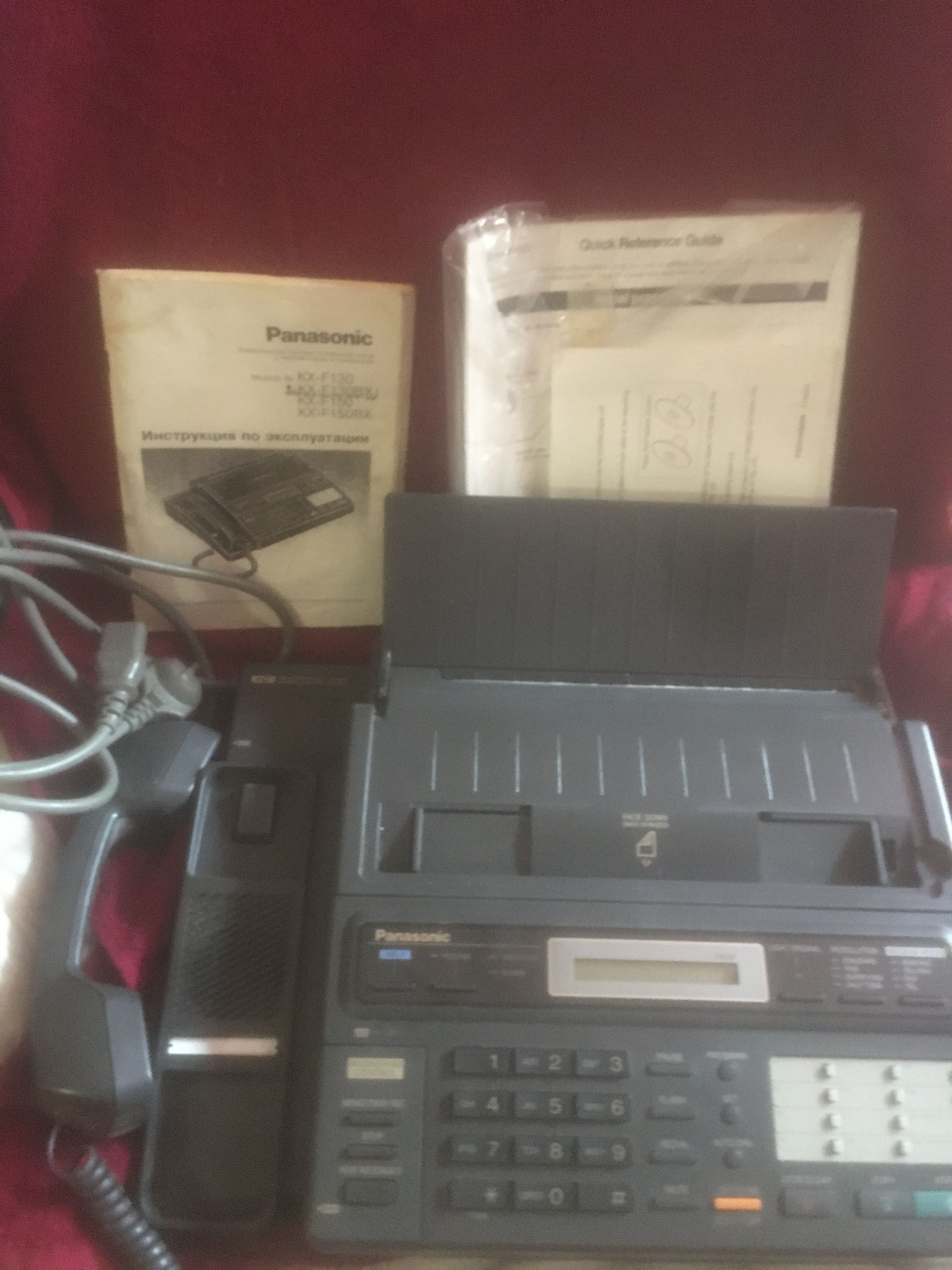 Факс Panasonic KX-F130BX с автоответчиком и телефоном