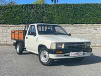 Toyota Hilux 2.4D 4x2 Direção Assistida
