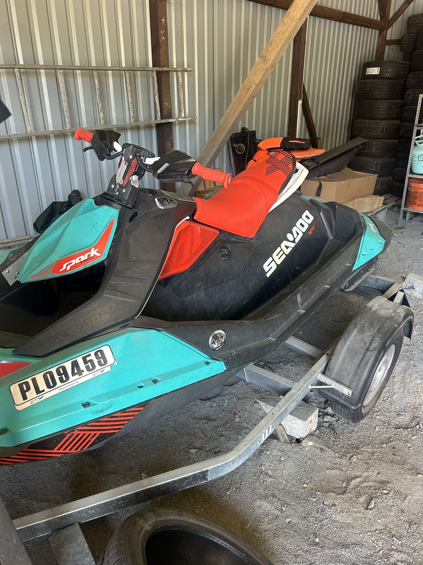 SEA DOO Spark 2up Trixx