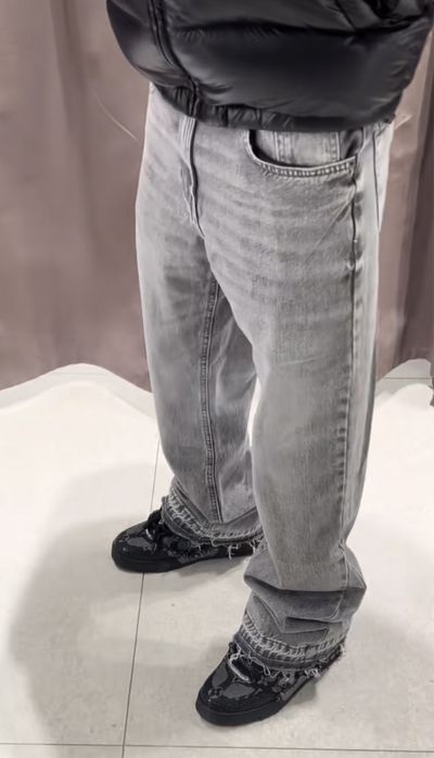 Zara джинси flared flare В НАЯВНОСТІ