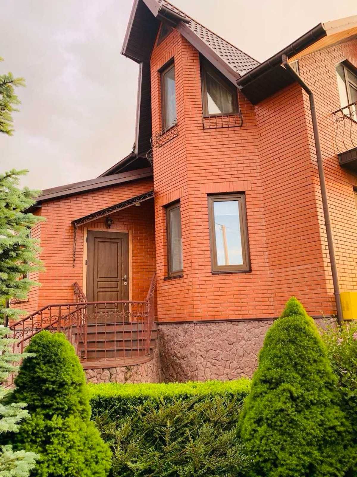 Будинок по вулиці Нова, н.п. Юрівка в 10 км від Києва. Генератор.